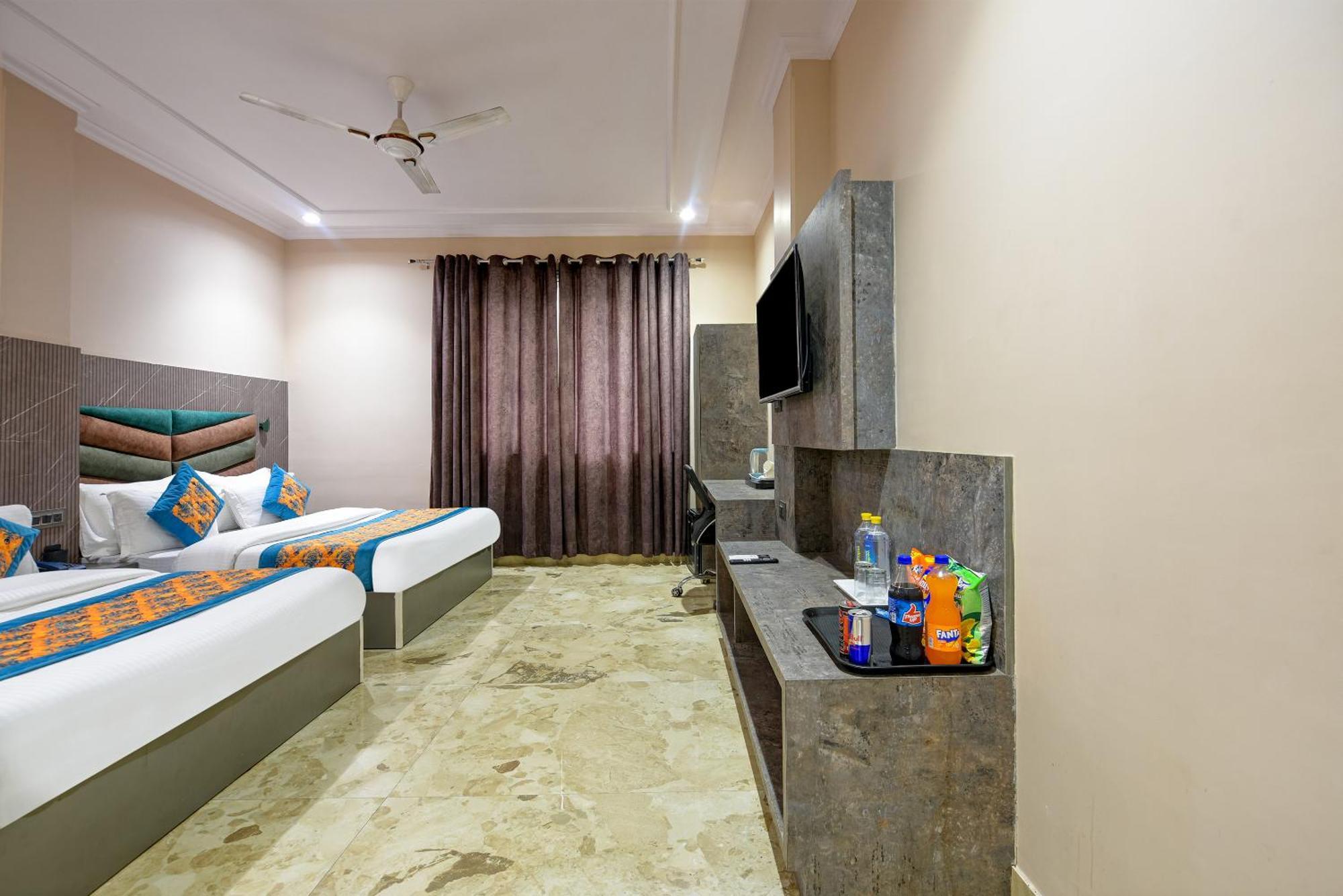 The Pearl Plaza Hotel In City Centre - Near New Delhi Railway Station Exterior foto